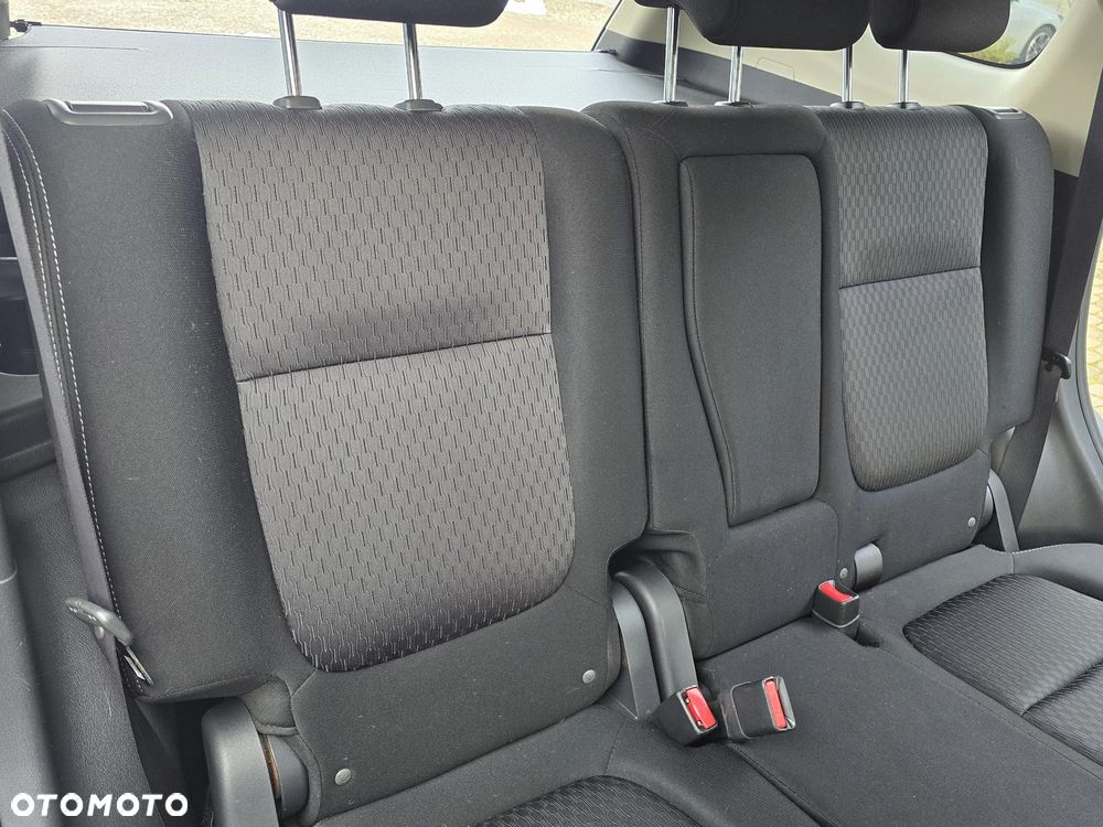 Mitsubishi Outlander 2.2 DID Intense + 4WD - 23