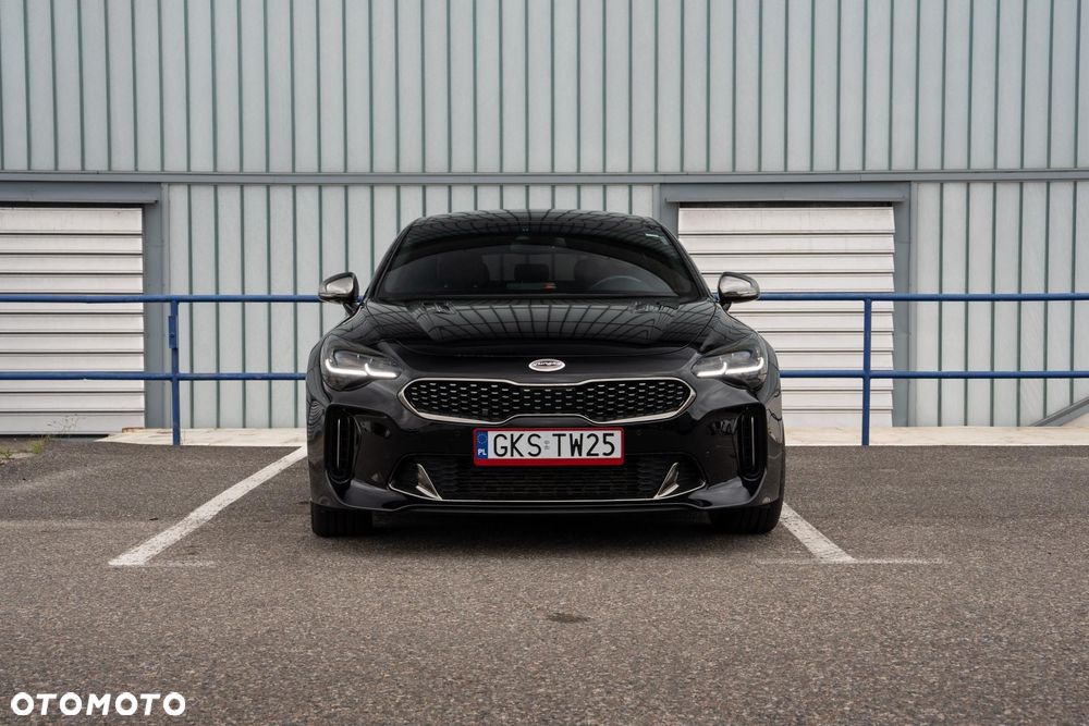 Kia Stinger - 2
