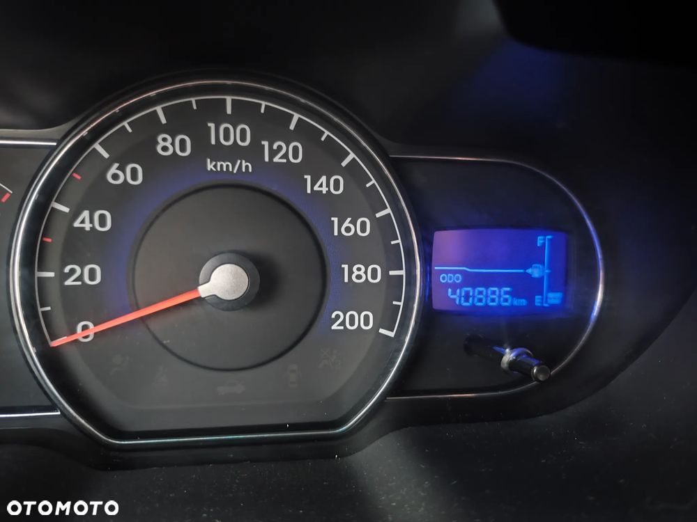 Hyundai i10 1.1 Comfort - 12
