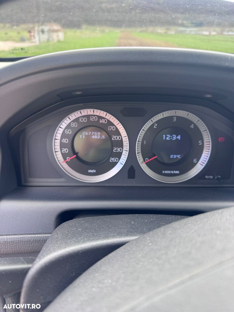 Volvo XC 60 D5 AWD Summum - 13