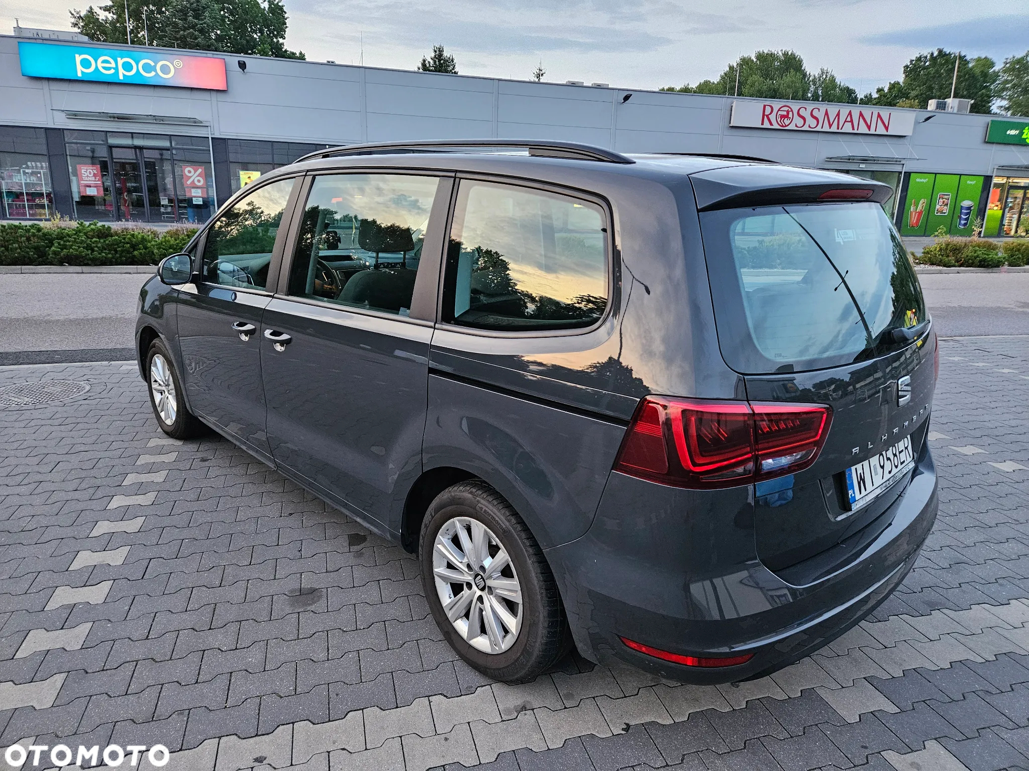Seat Alhambra 1.4 TSI Reference - 4