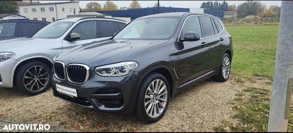 BMW X3 xDrive30e AT PHEV - 1