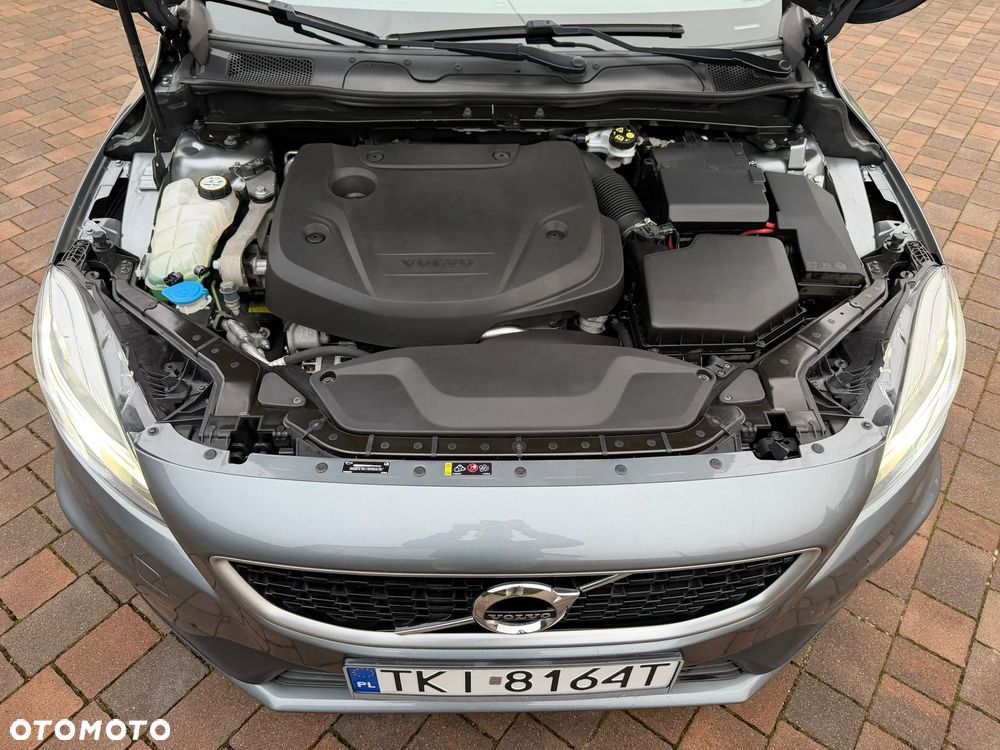 Volvo V40 D3 Momentum - 23