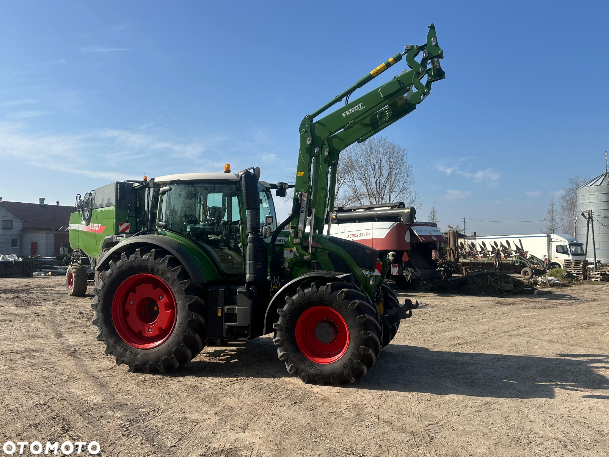 Fendt 724 Vario S4 - 2