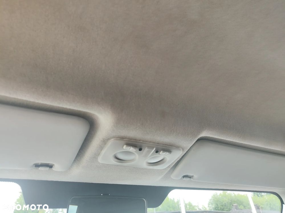 Iveco Daily 35S14 maxi brygadówka 7 osób - 19