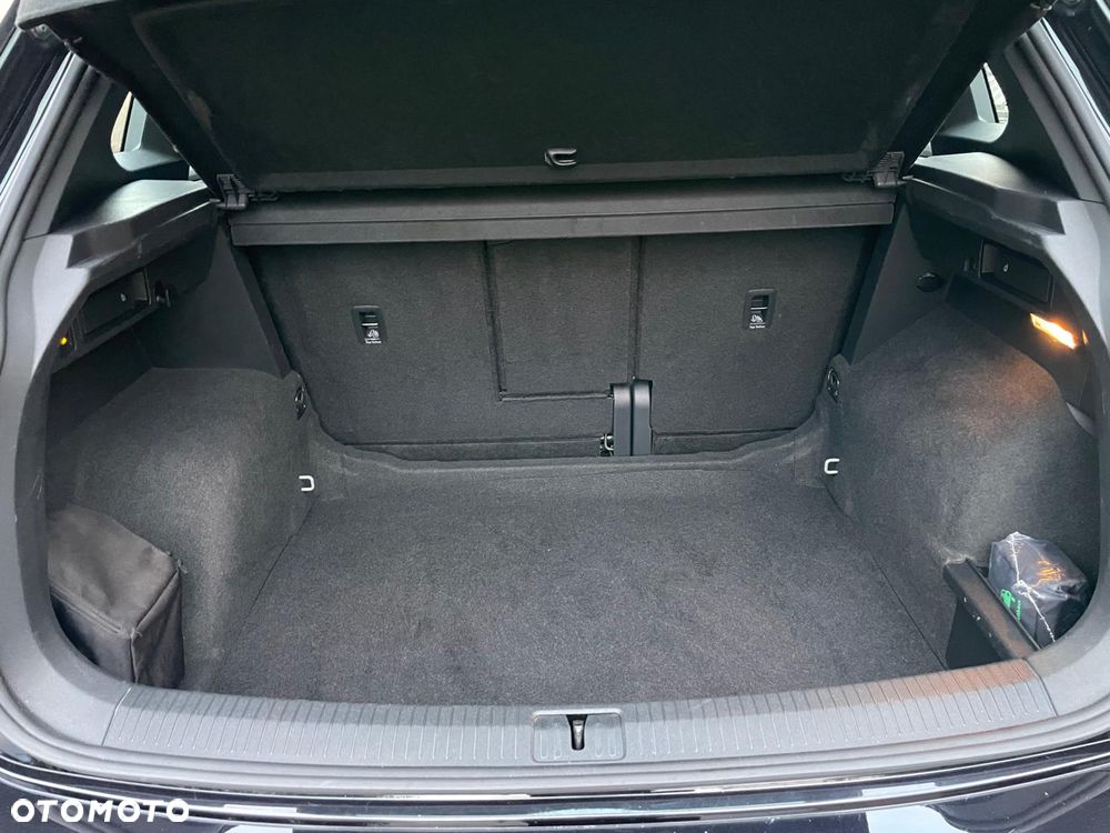 Volkswagen Tiguan 2.0 TDI SCR 4MotION DSG R-Line - 23