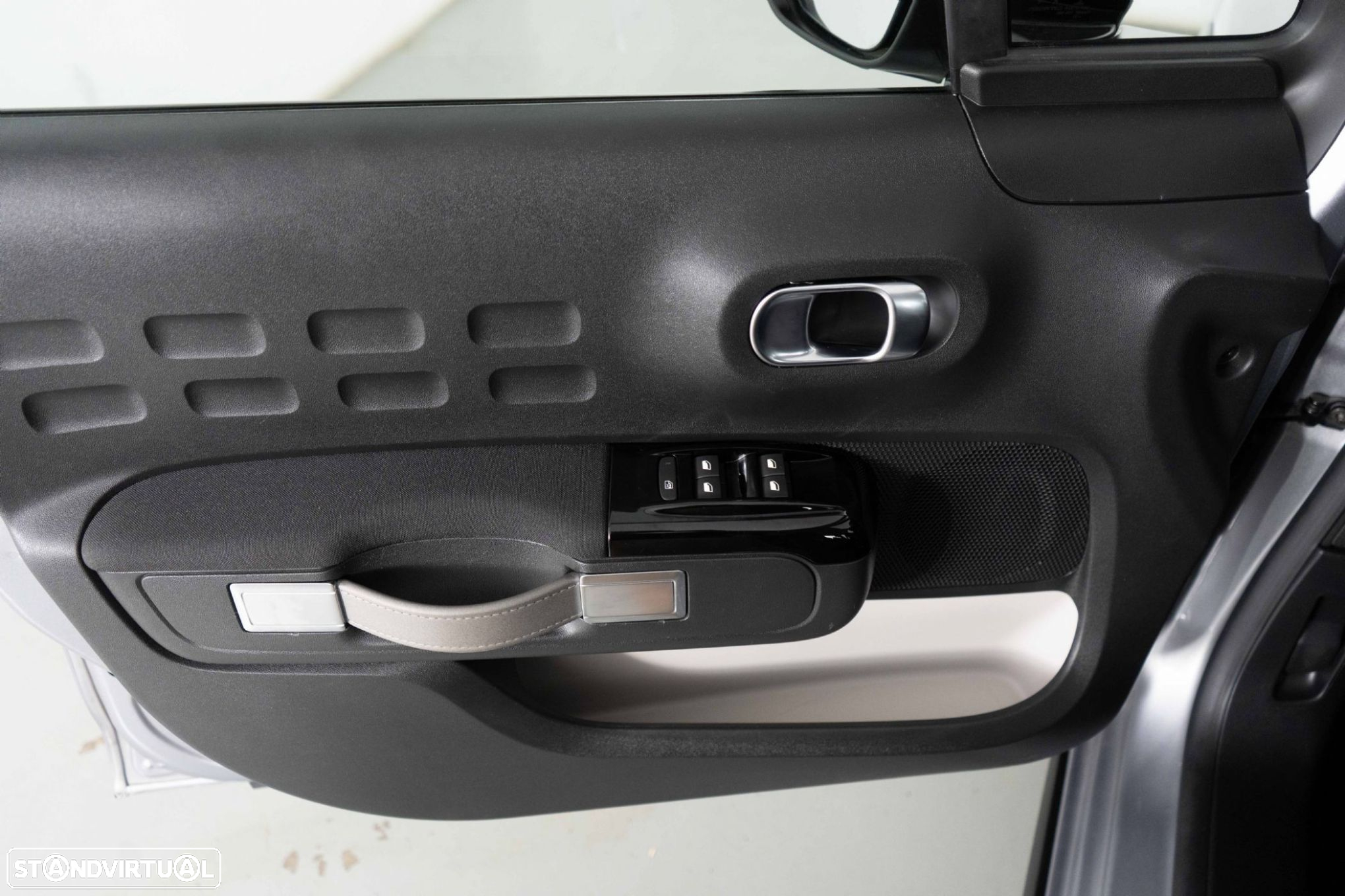 Citroën C3 1.2 PureTech Shine - 19