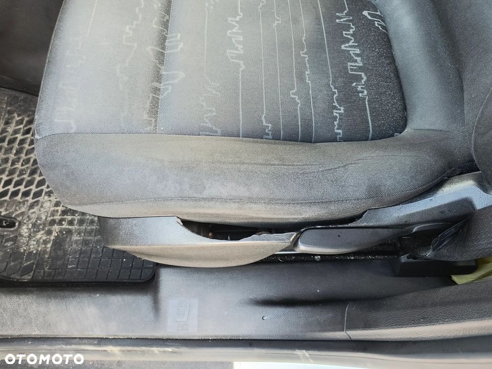 Opel Meriva 1.4 Essentia - 9