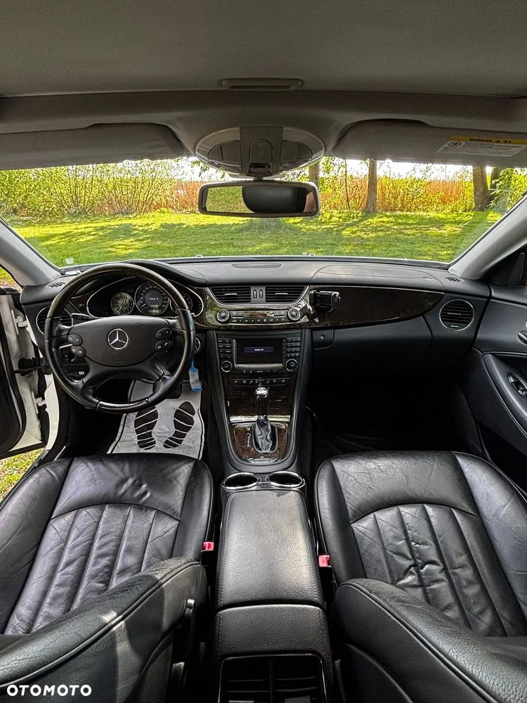 Mercedes-Benz CLS - 10