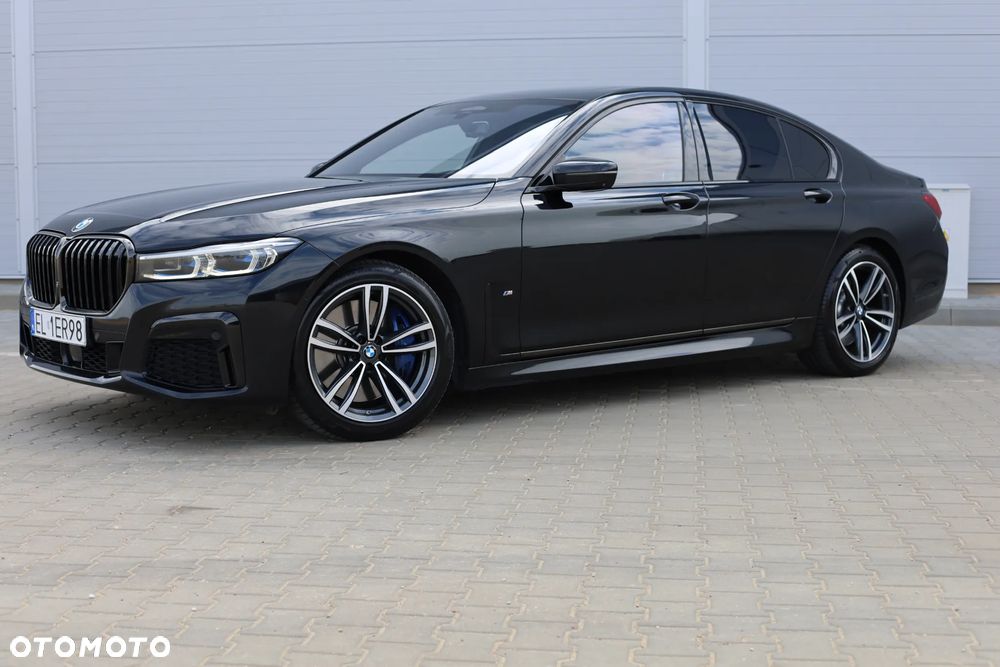 BMW Seria 7 750i xDrive sport - 2