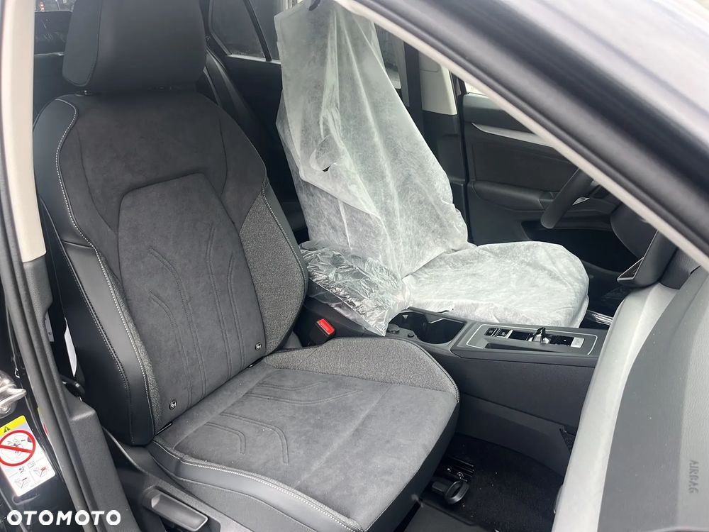 Volkswagen Golf - 13