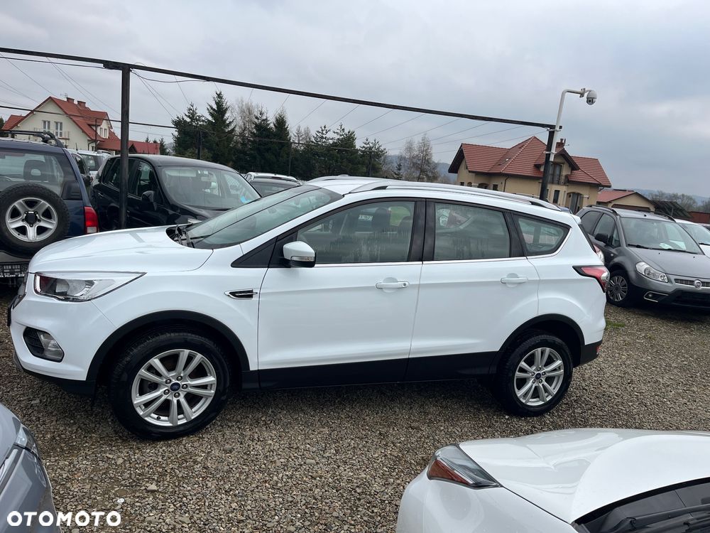 Ford Kuga 1.5 EcoBoost 2x4 Business Edition - 4