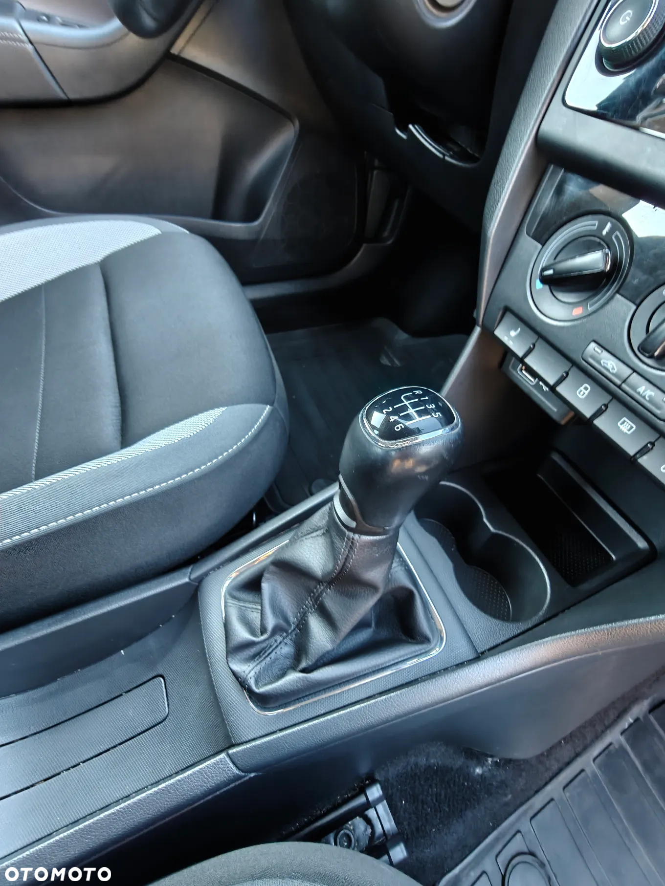 Skoda RAPID 1.0 TSI Ambition - 17