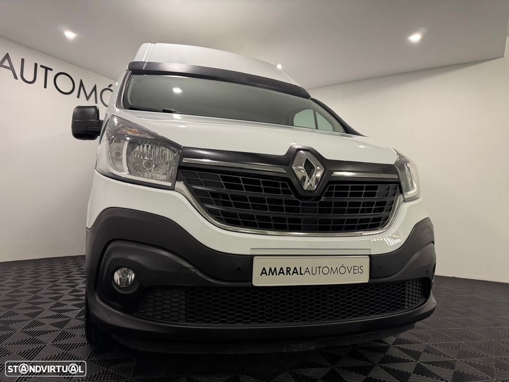 Renault Trafic 2.0 dCi L2H2 1.2T - 12