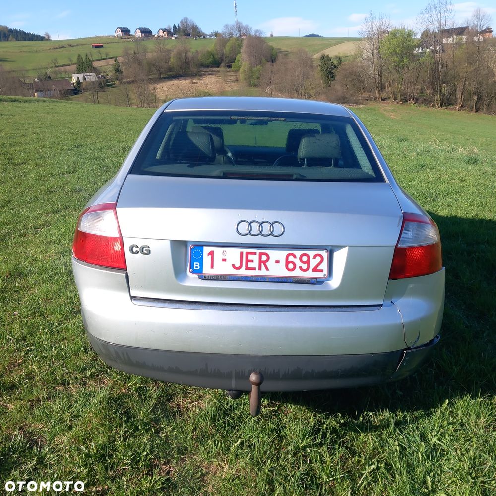 Audi A4 Limousine - 6