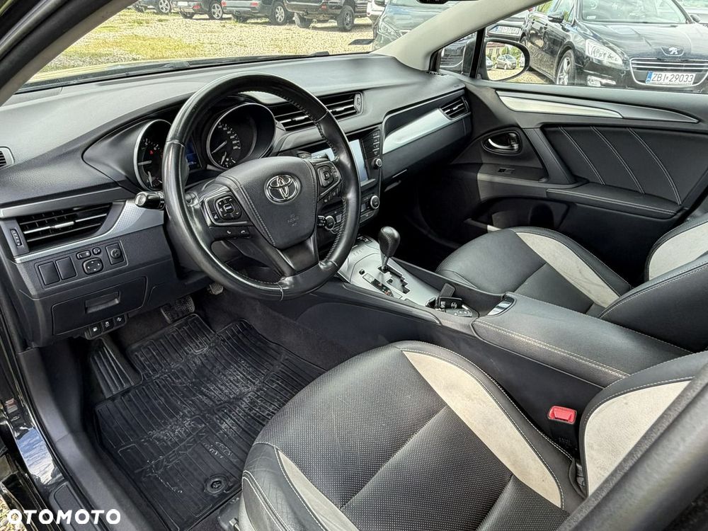 Toyota Avensis - 13