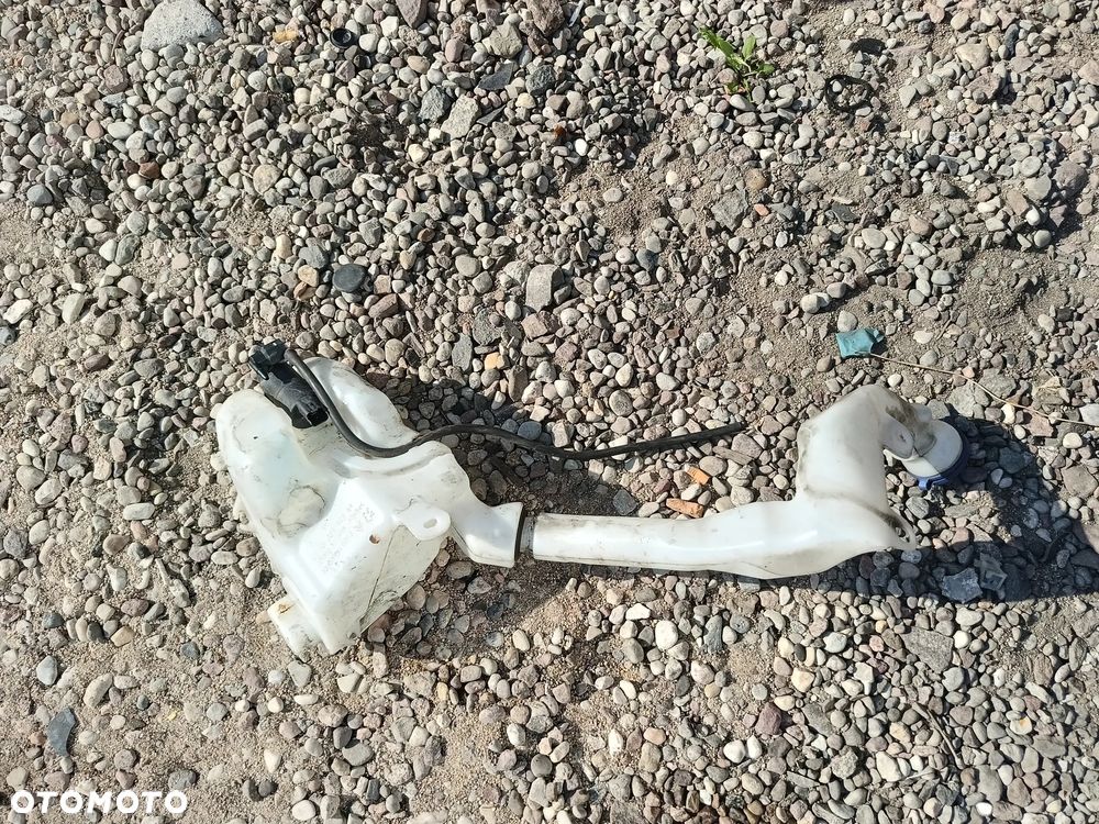 ZBIORNICZEK SPRYSKIWACZY PEUGEOT 2008 I 9683988680 - 1