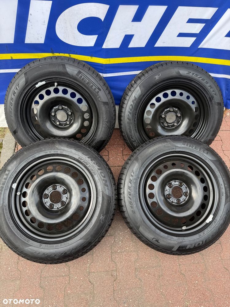 Zimowe Koła stalowe 17 "Mercedes GLA - 1