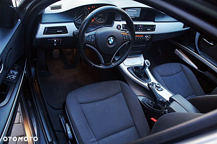 BMW Seria 3 320d DPF - 17