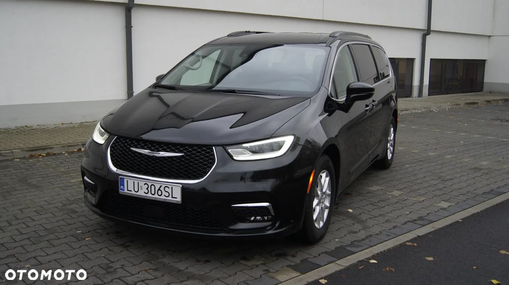 Chrysler Pacifica - 8