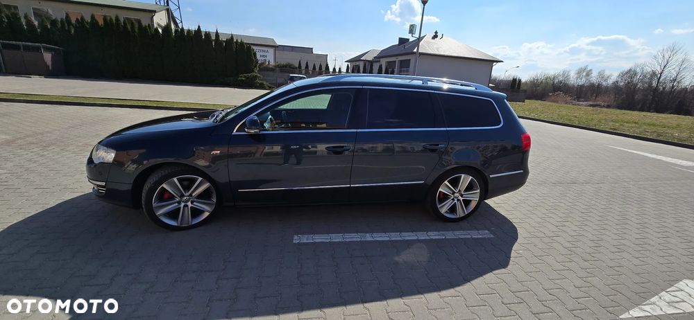 Volkswagen Passat 2.0 TDI DPF Sportline - 13