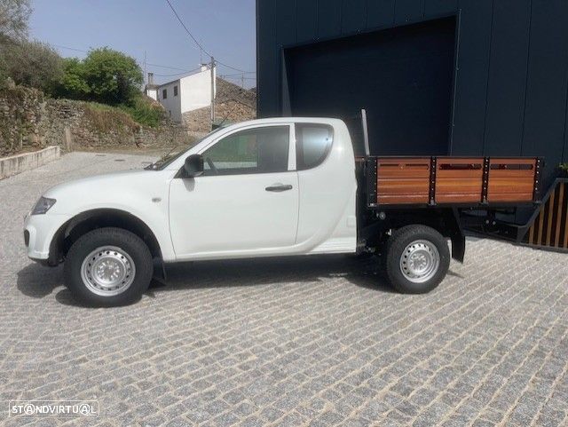Mitsubishi L200 - 4
