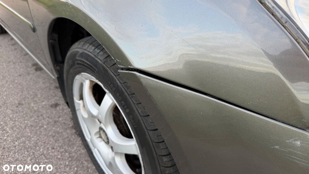 Toyota Corolla 1.6 VVT-i Sol - 32