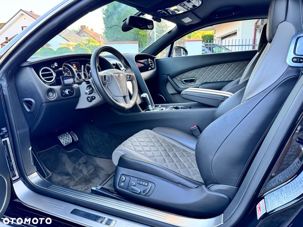 Bentley Continental GT Speed - 27