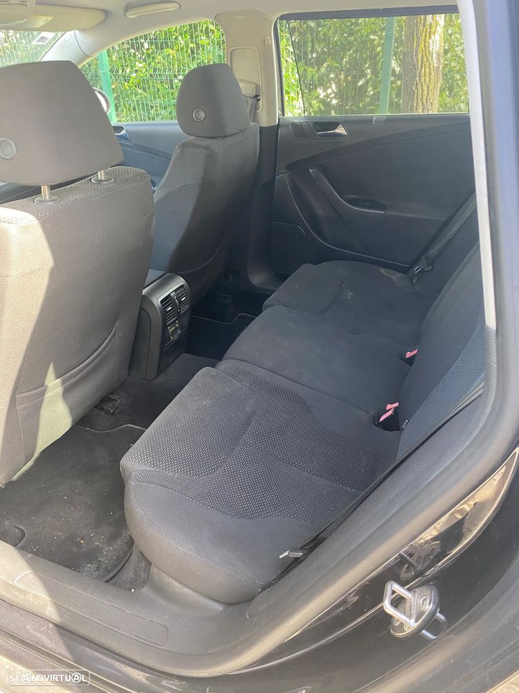 VW Passat 2.0 TDI Confortline - 19