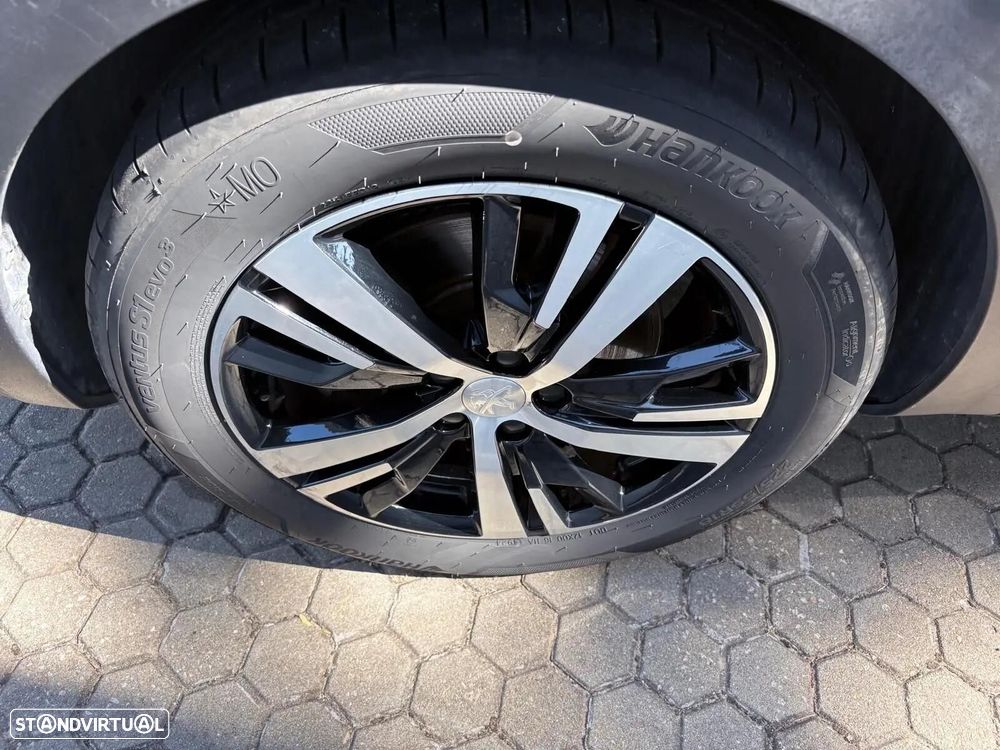 Peugeot 3008 1.6 Hybrid GT e-EAT8 - 13