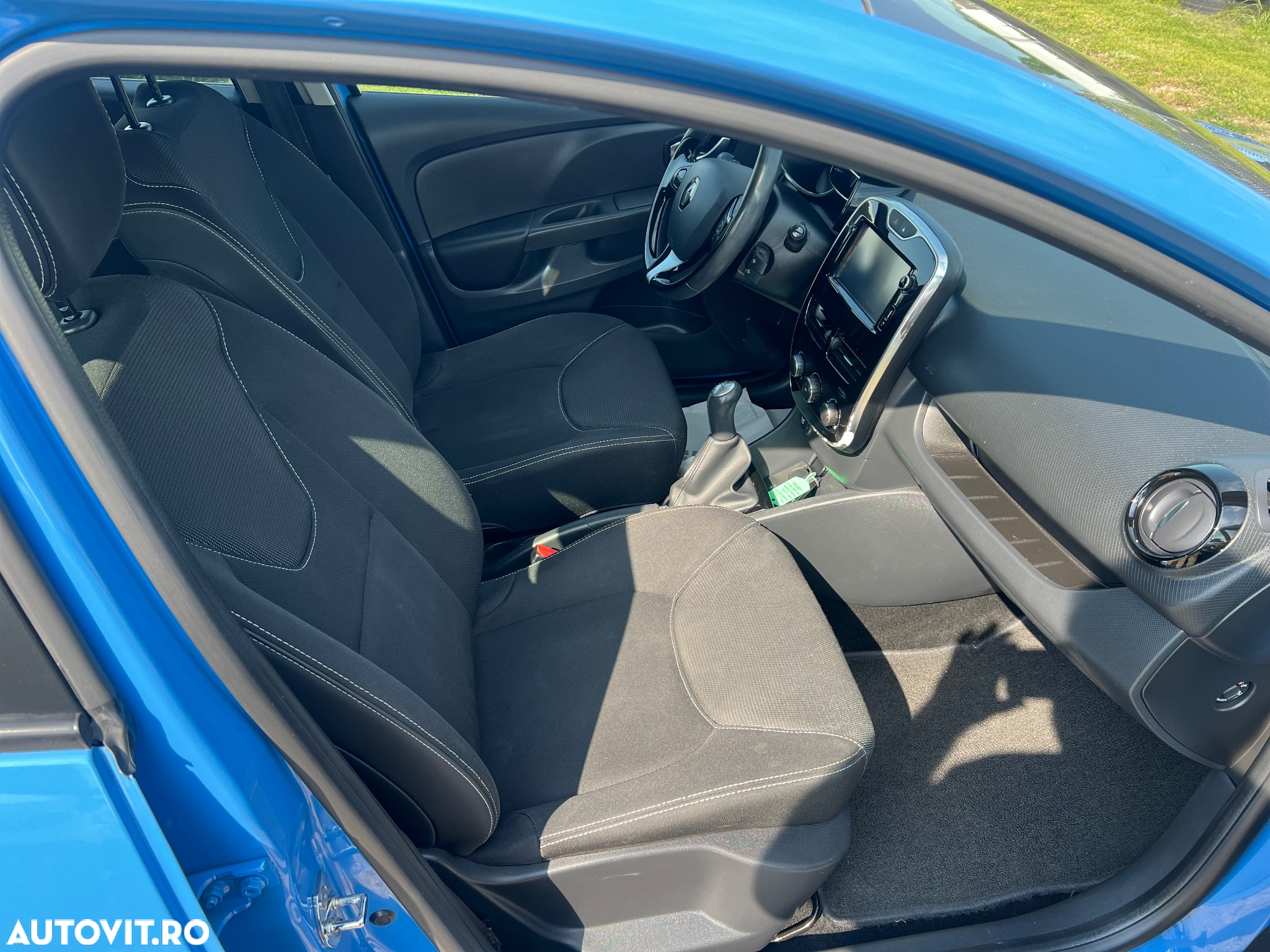 Renault Clio (Energy) dCi 90 Start & Stop INTENS - 12