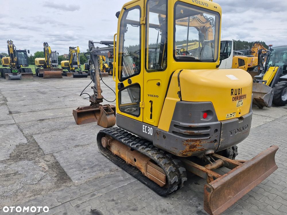 Volvo EC30 - 1