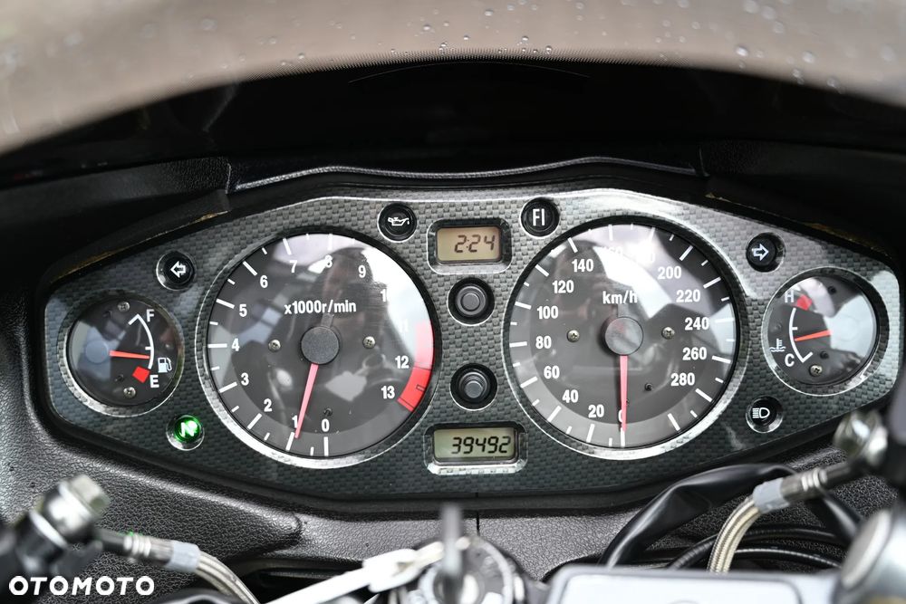 Suzuki GSX-R - 9