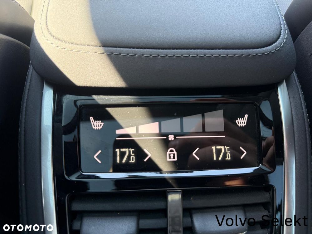 Volvo XC 90 - 38