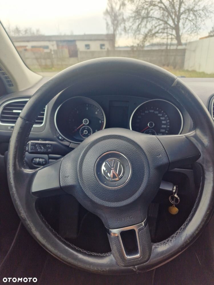 Volkswagen Golf 1.6 TDI DPF Comfortline - 12