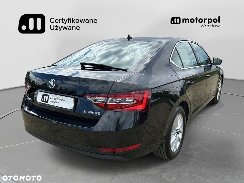 Skoda Superb 2.0 TDI SCR Style DSG - 16