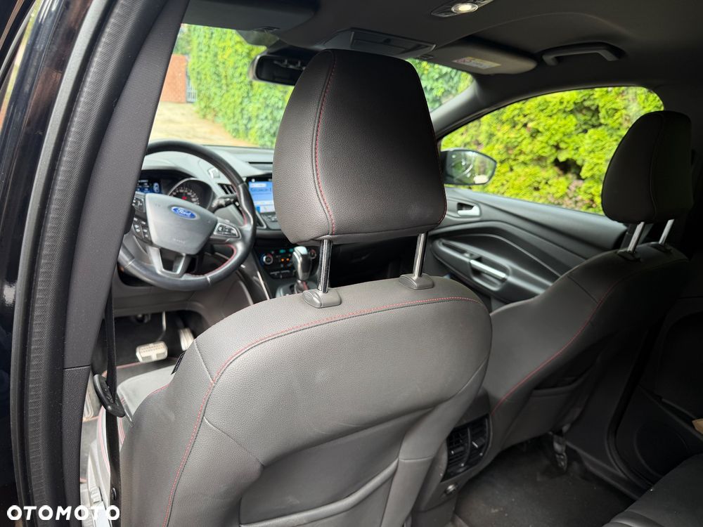 Ford Kuga 2.0 TDCi FWD ST-Line - 12