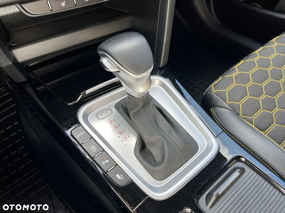Kia XCeed 1.6 T-GDI Business Line DCT - 15