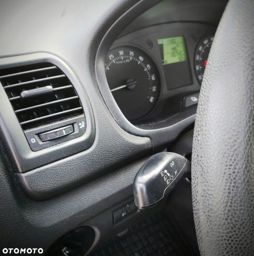 Skoda Fabia - 16