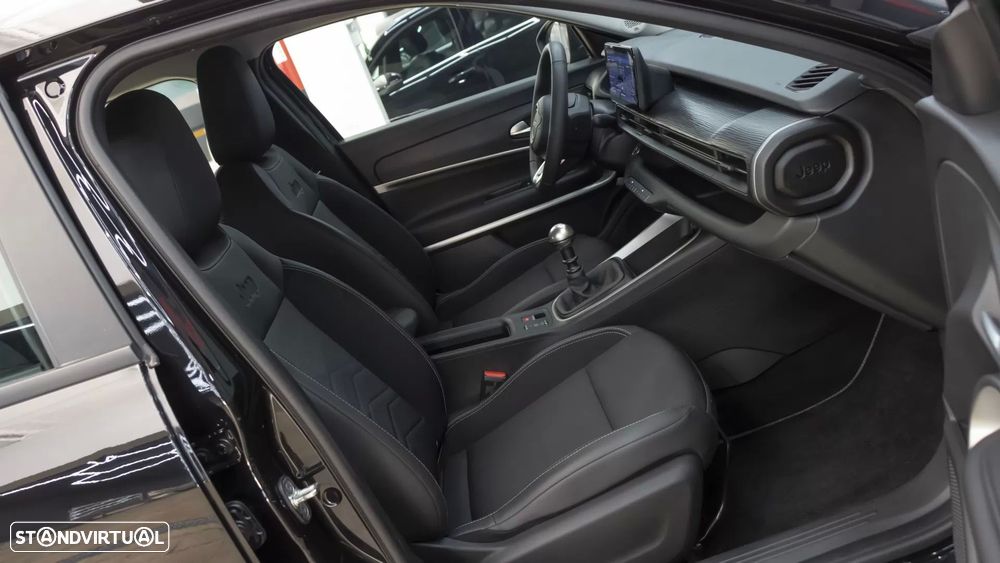 Jeep Avenger 1.2 GSE T3 Altitude - 15
