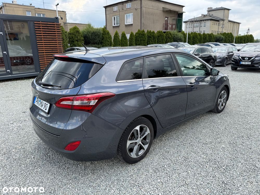 Hyundai i30 blue 1.6 GDI Trend - 20