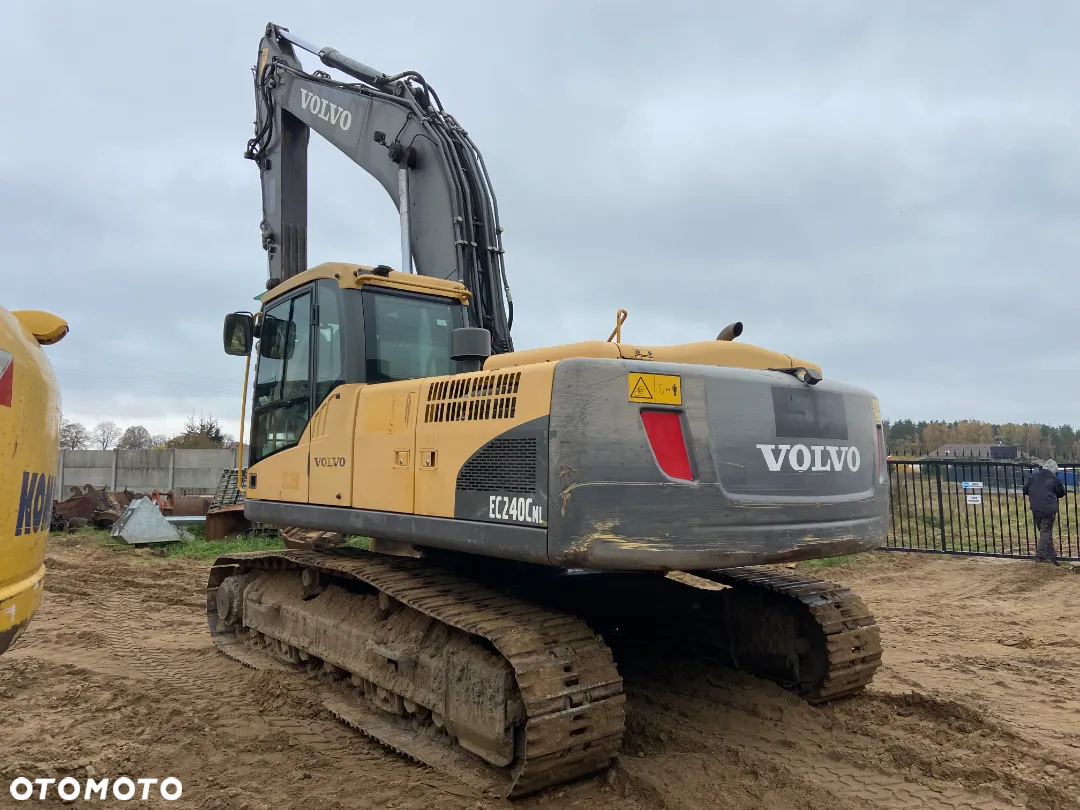 Volvo EC240 CNL - 4