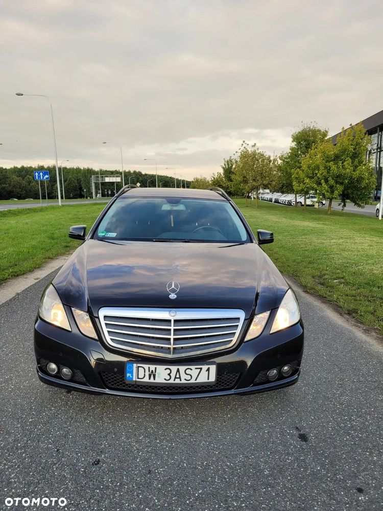 Mercedes-Benz Klasa E 220 CDI DPF BlueEFFICIENCY Avantgarde - 8