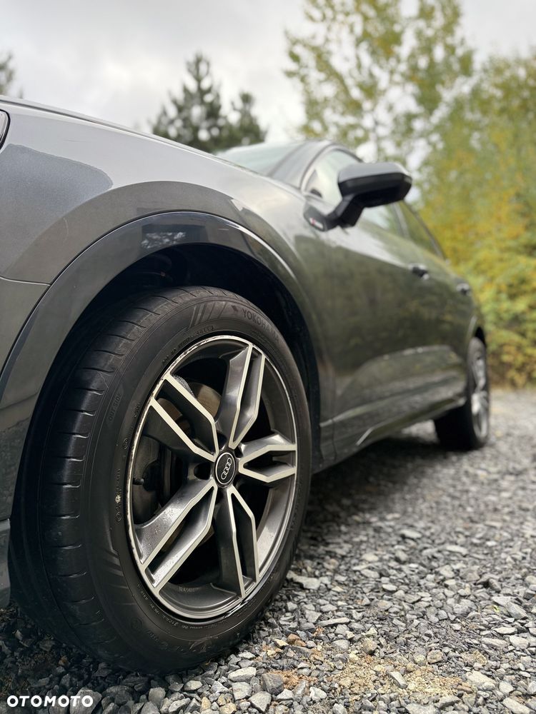 Audi Q3 Sportback 40 TFSI Quattro S-Line S tronic - 3