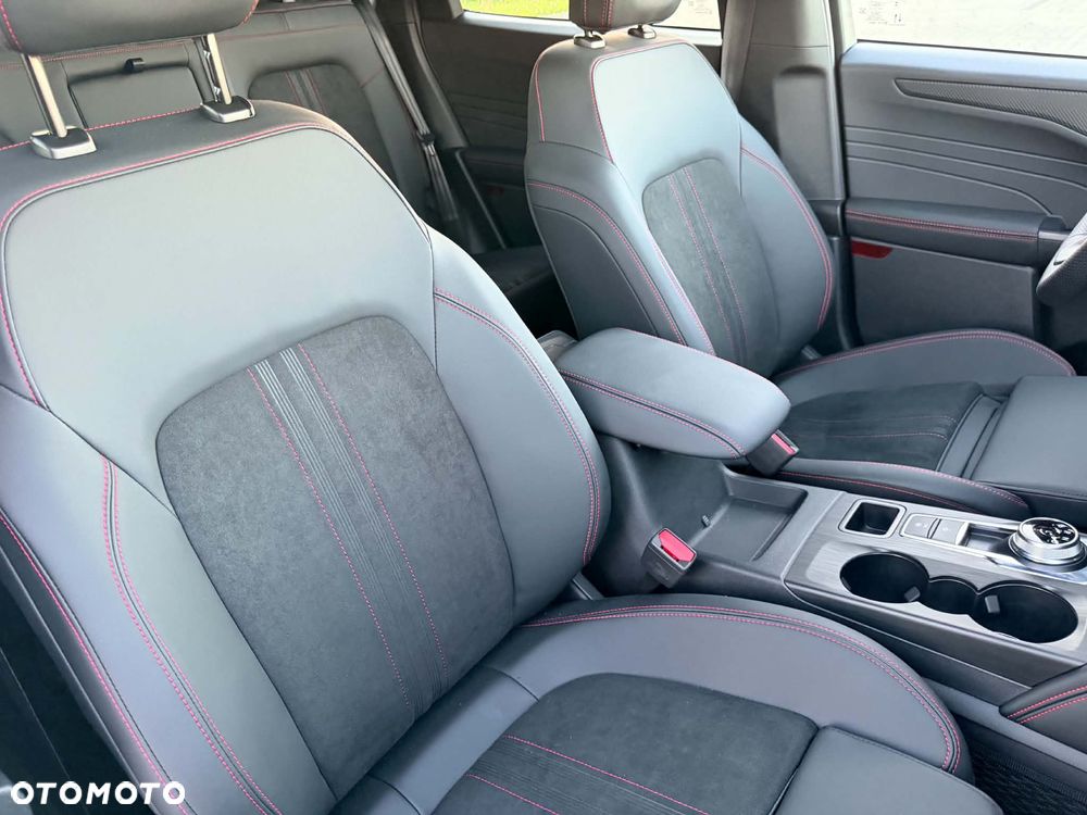Ford Kuga - 16