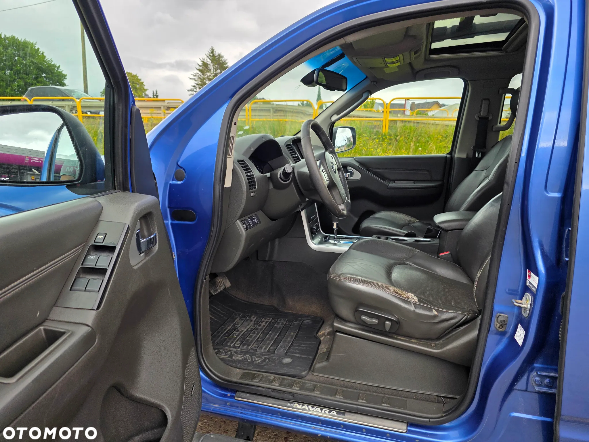 Nissan Navara 3.0 D V6 Platinum - 8