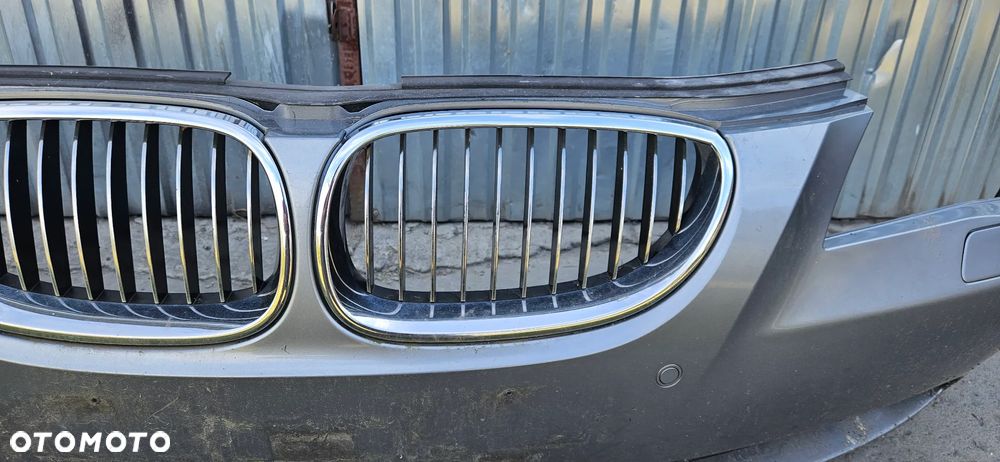 BMW 5 E60 E61 2003-2007 Kompletny zderzak przód Zderzak przedni pod czujniki parkowania PDC XENON spryskiwacze  KOLOR Silbergrau - 22