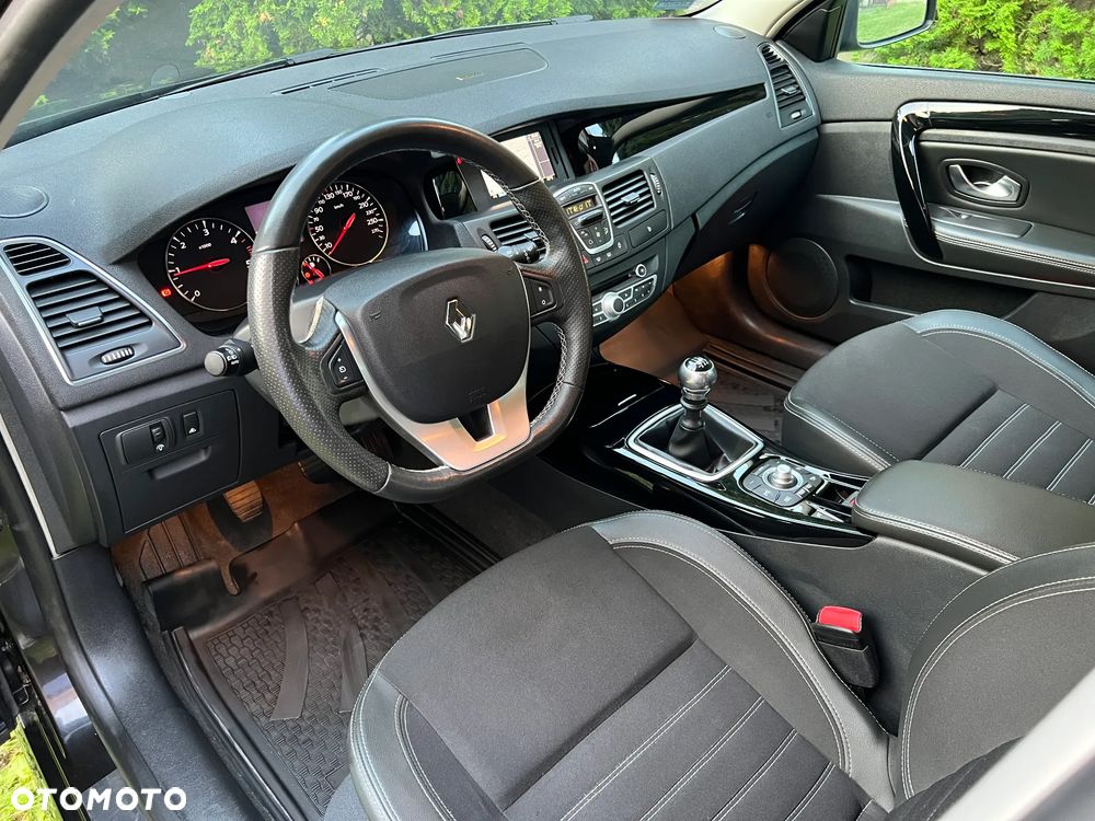 Renault Laguna 2.0 dCi Bose Edition - 8