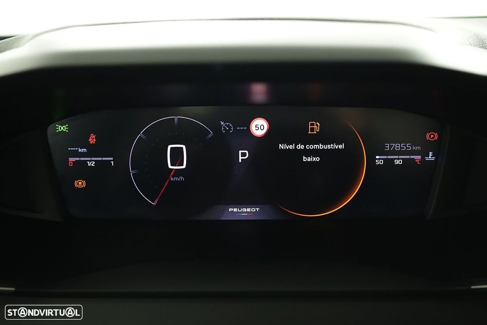 Peugeot 2008 1.2 PureTech Allure EAT8 - 17