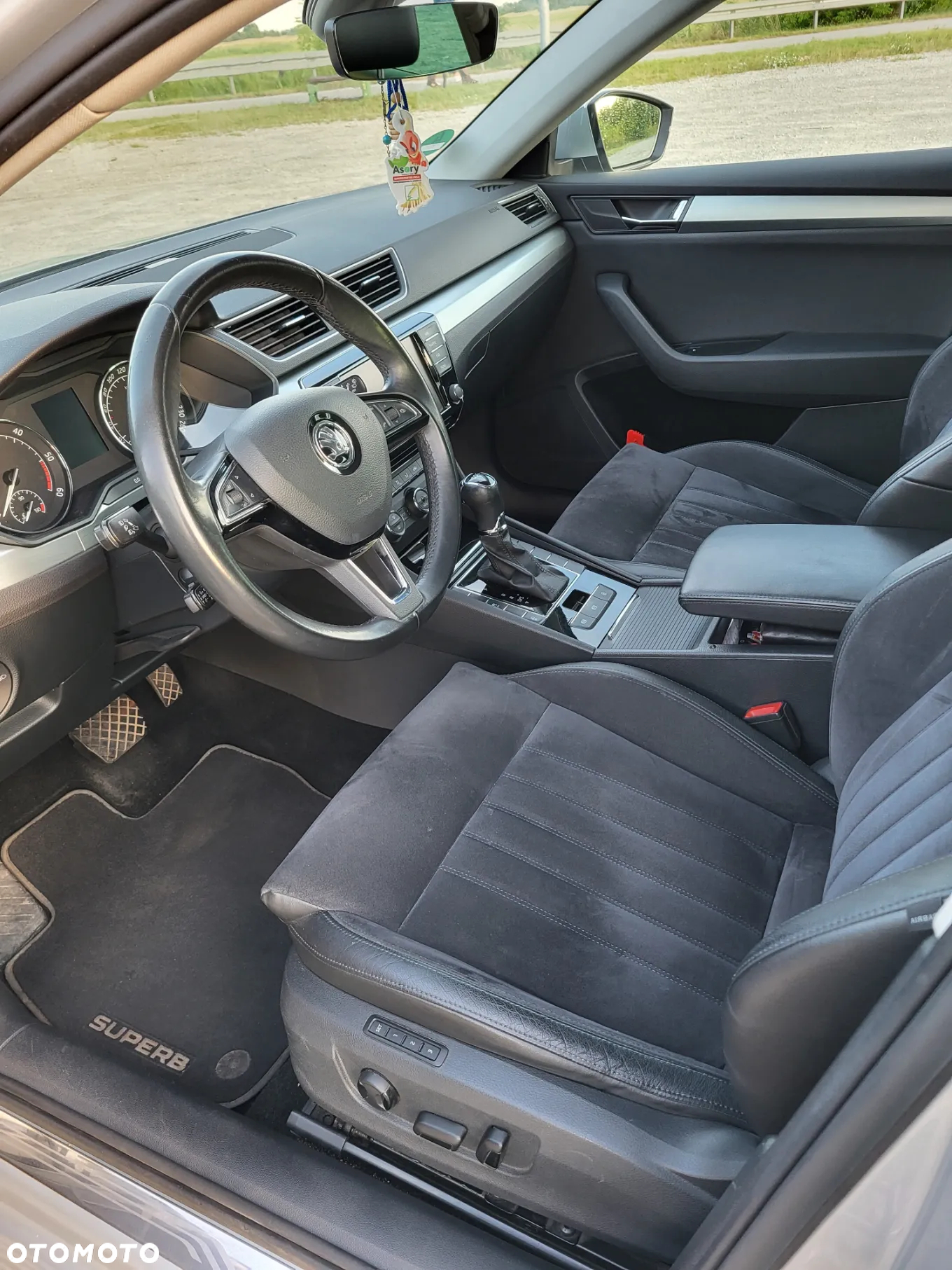 Skoda Superb Combi 2.0 TDI DSG Style - 10